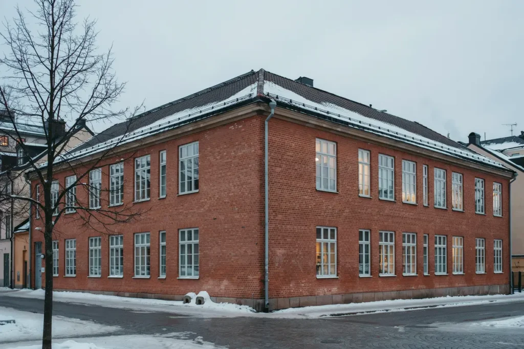 takskottning av skolbyggnad i s dermalm stockholm